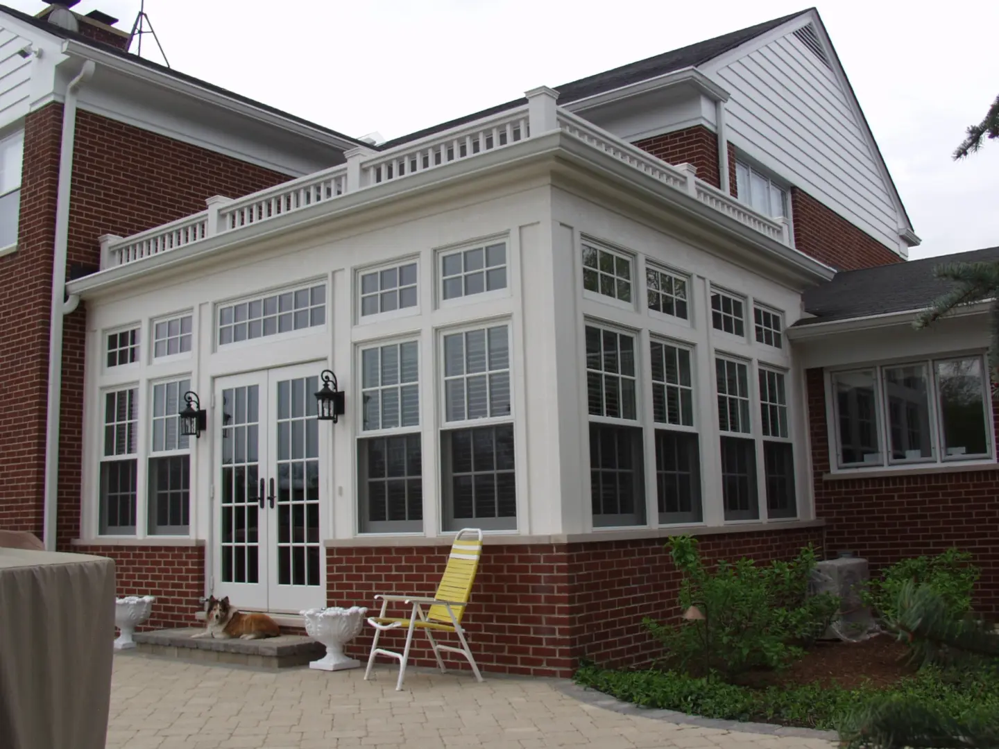 03 red brick sunroom with mock balcony