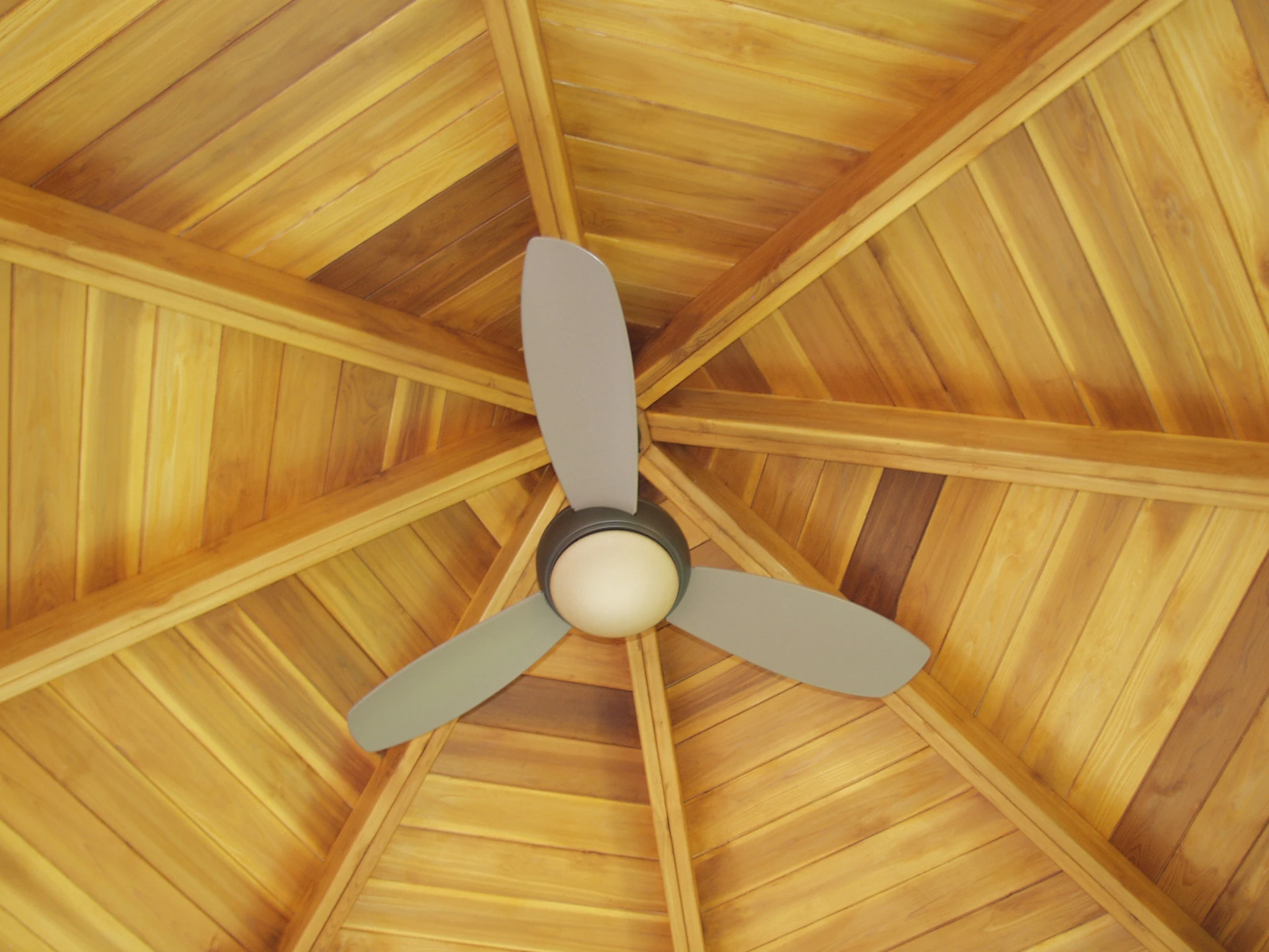 04 clear cedar gazebo ceiling with fan