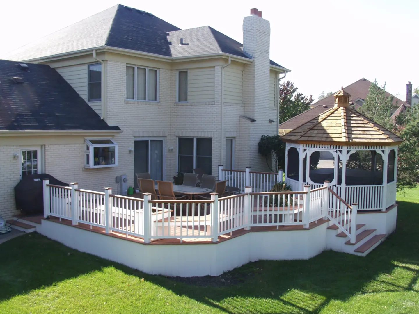 Deck Builder in Schaumburg, IL | Woodridge Deck & Gazebo Co.